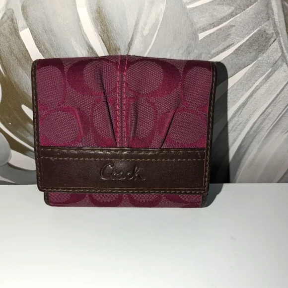 Purple coach wallet - Picture 1 of 7